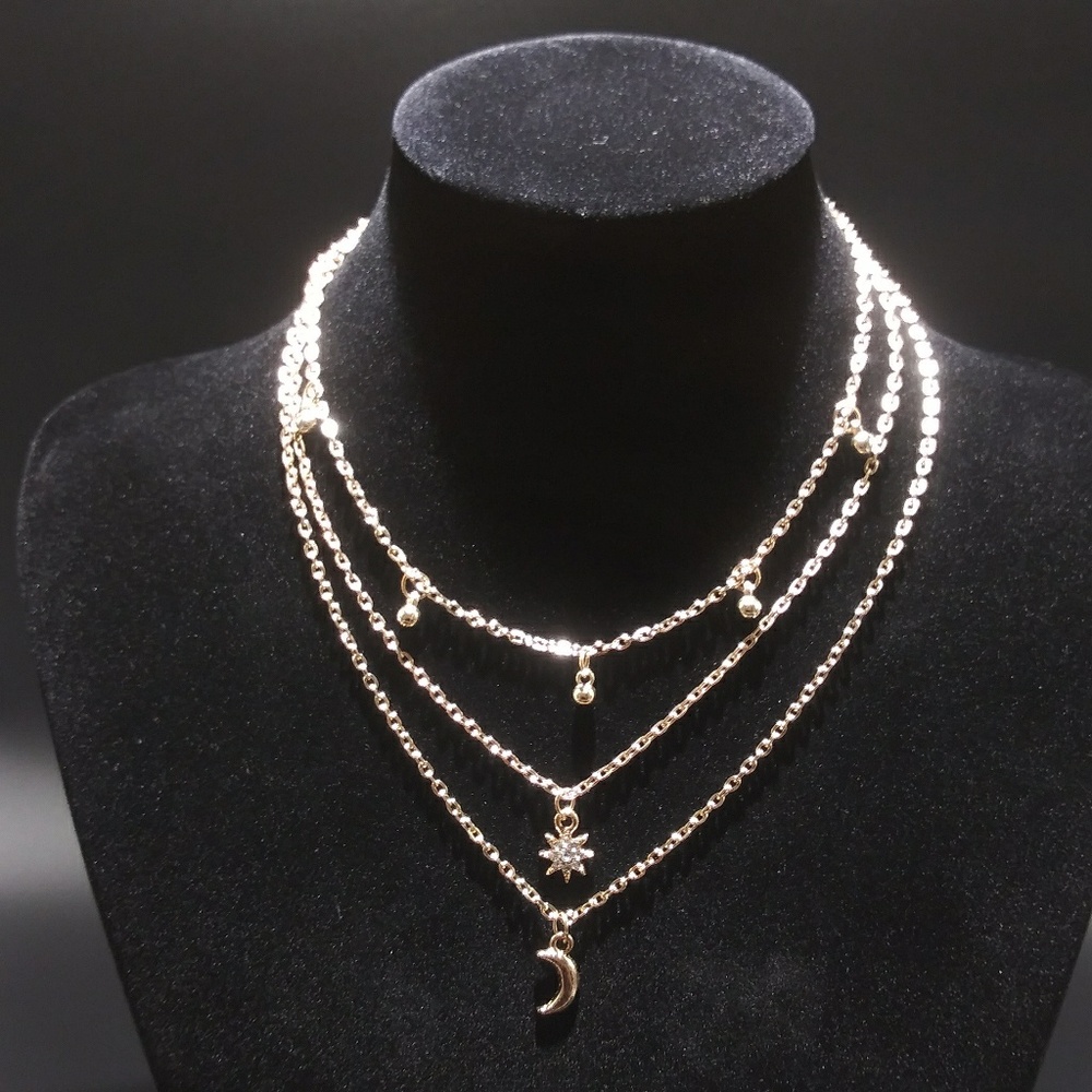 😍Bundle any 3 for $25😍 Layered BOHO necklace - Picture 4 of 4